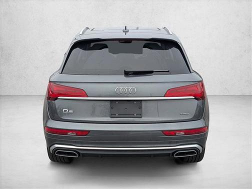 2023 Audi Q5 45 S line Prestige
