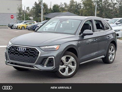 2023 Audi Q5 45 S line Prestige