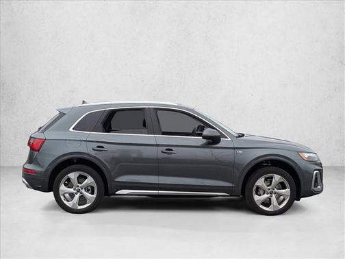 2023 Audi Q5 45 S line Prestige