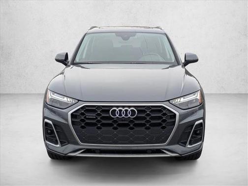 2023 Audi Q5 45 S line Prestige