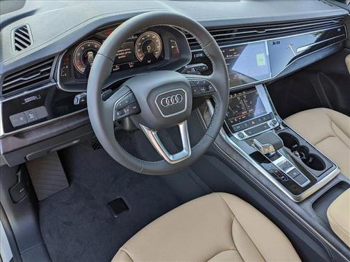 2025 Audi Q8 55 Premium Plus
