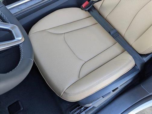 2025 Audi Q8 55 Premium Plus