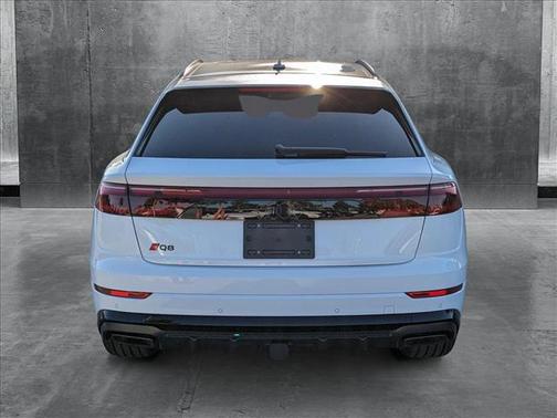 2025 Audi Q8 55 Premium Plus