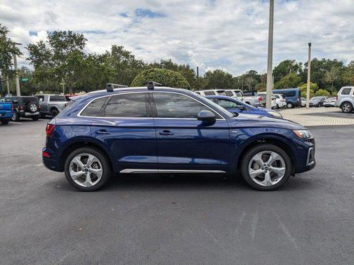 2022 Audi Q5 45 S line Premium Plus