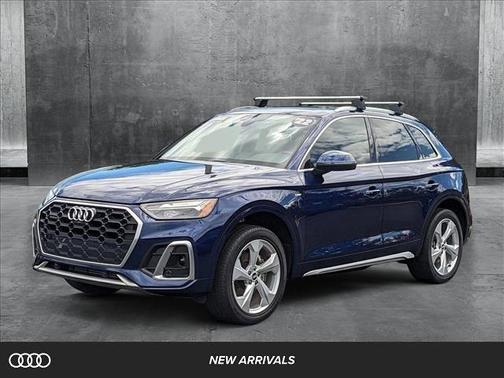 2022 Audi Q5 45 S line Premium Plus