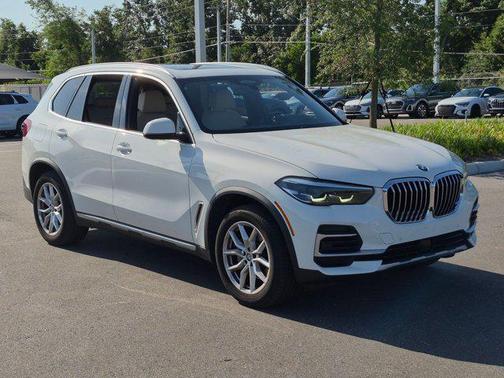 Alpine White 2022 BMW X5 sDrive40i