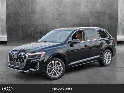 2025 Audi Q7 55 Premium Plus