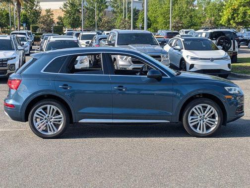 Utopia Blue Metallic 2018 Audi Q5 2.0T Tech Premium