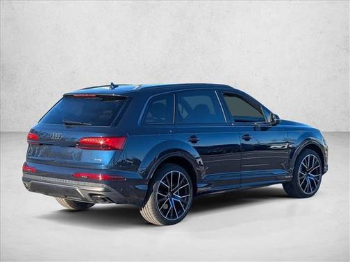2025 Audi Q7 55 Premium Plus
