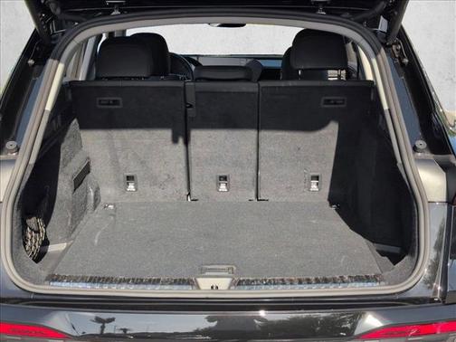 Mythos Black Metallic 2025 Audi Q5 Premium Plus TFSI quattro S tronic