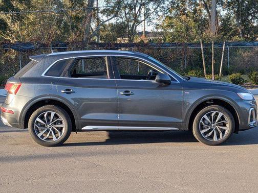 2023 Audi Q5 45 S line Premium Plus