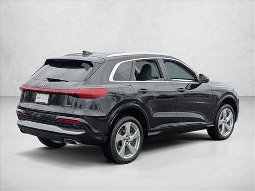 2025 Audi Q5 Premium Plus TFSI quattro S tronic