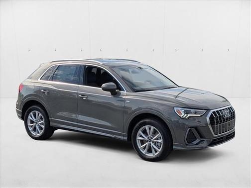 2025 Audi Q3 45 S line Premium Plus