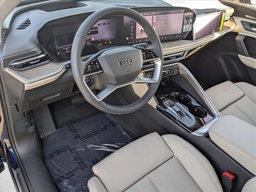 Navarra Blue Metallic 2026 Audi Q5 Prestige TFSI quattro S tronic