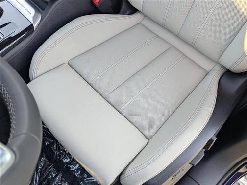 Navarra Blue Metallic 2026 Audi Q5 Prestige TFSI quattro S tronic