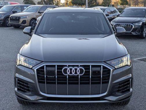 2023 Audi Q7 55 Premium Plus