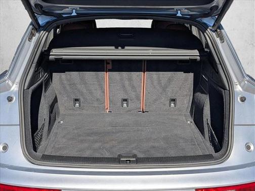 2022 Audi Q5 40 Premium