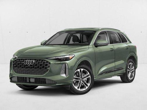District Green Metallic 2026 Audi Q5 Premium Plus TFSI quattro S tronic