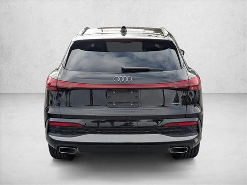 2025 Audi Q5 Premium
