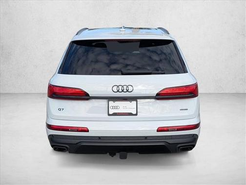 2026 Audi Q7 55 Premium Plus