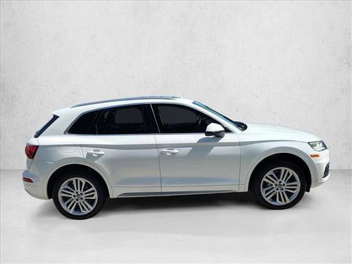 Ibis White 2018 Audi Q5 2.0T Premium Plus