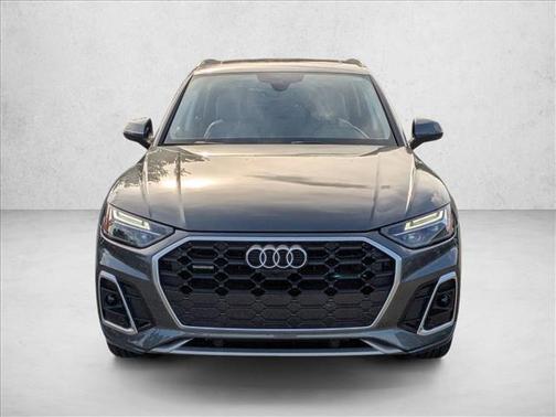 Daytona Gray Pearl Effect 2023 Audi Q5 45 S line Premium Plus