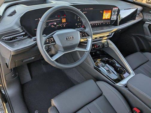 2025 Audi Q5 Premium Plus TFSI quattro S tronic