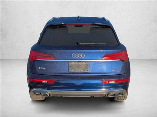 Navarra Blue Metallic 2023 Audi Q5 45 S line Premium Plus