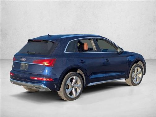 Navarra Blue Metallic 2023 Audi Q5 45 S line Premium Plus