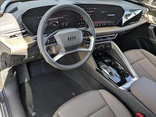 2025 Audi Q5 Premium