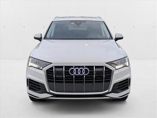 2023 Audi Q7 55 Premium Plus
