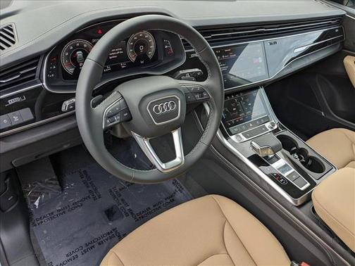 2025 Audi Q8 55 Premium Plus