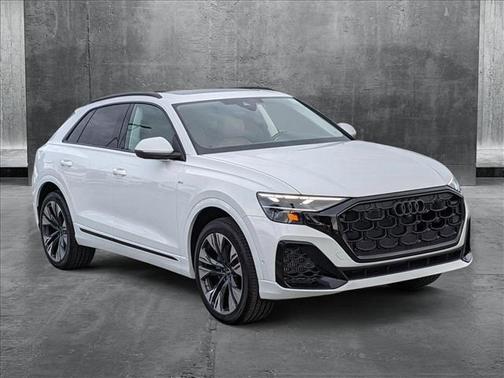 2025 Audi Q8 55 Premium Plus