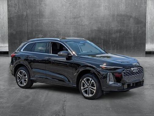 2025 Audi Q5 Premium Plus
