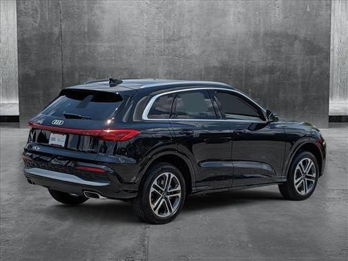 2025 Audi Q5 Premium Plus