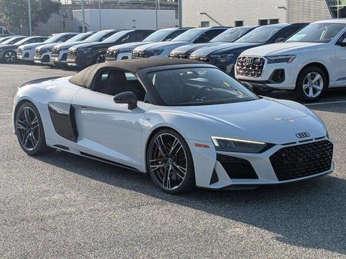 Suzuka Gray Metallic 2020 Audi R8 V10 performance quattro S tronic