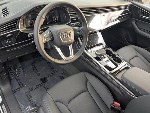 Glacier White Metallic 2026 Audi Q8 55 Premium Plus