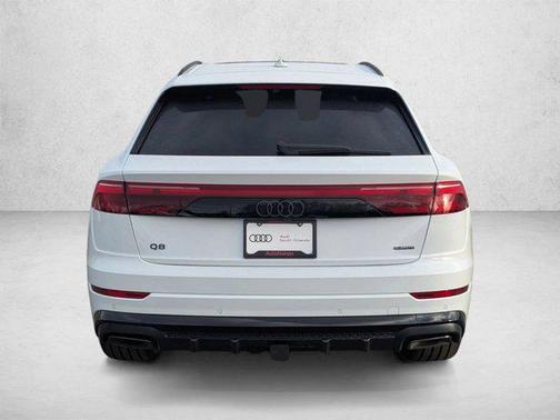 Glacier White Metallic 2026 Audi Q8 55 Premium Plus