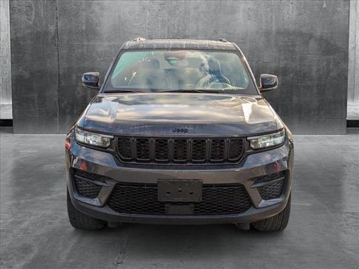 2022 Jeep Grand Cherokee Altitude