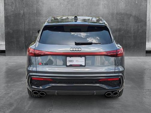 2025 Audi SQ5 3.0T Premium Plus