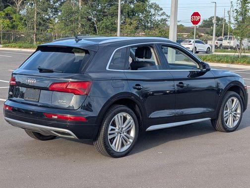 Moonlight Blue Metallic 2018 Audi Q5 2.0T Premium Plus