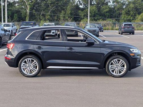 Moonlight Blue Metallic 2018 Audi Q5 2.0T Premium Plus