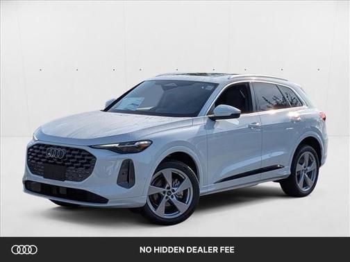 Glacier White Metallic 2025 Audi Q5 Premium Plus TFSI quattro S tronic