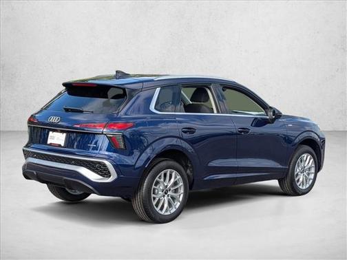 Navarra Blue Metallic 2026 Audi Q3 S line