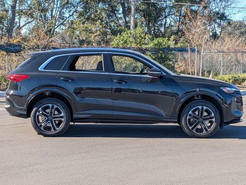 2025 Audi Q5 Premium TFSI quattro S tronic