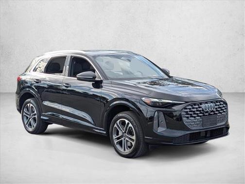 2025 Audi Q5 Premium TFSI quattro S tronic