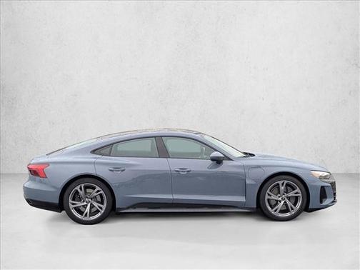 Kemora Gray Metallic 2023 Audi e-tron GT Premium Plus quattro