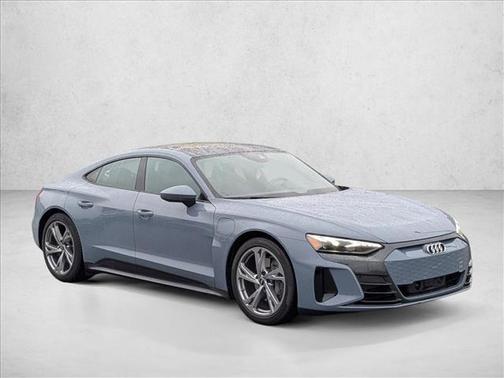 Kemora Gray Metallic 2023 Audi e-tron GT Premium Plus quattro