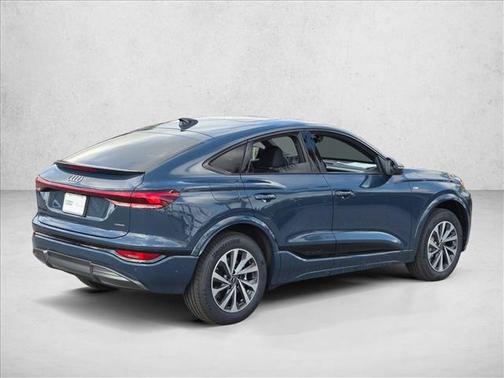 Plasma Blue Metallic 2027 Audi Q6 e-tron Sportback Premium quattro