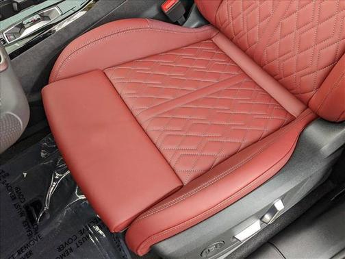 2025 Audi SQ6 e-tron Premium Plus quattro